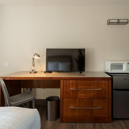 Riverfront Inn Roseburg Ngoại thất bức ảnh