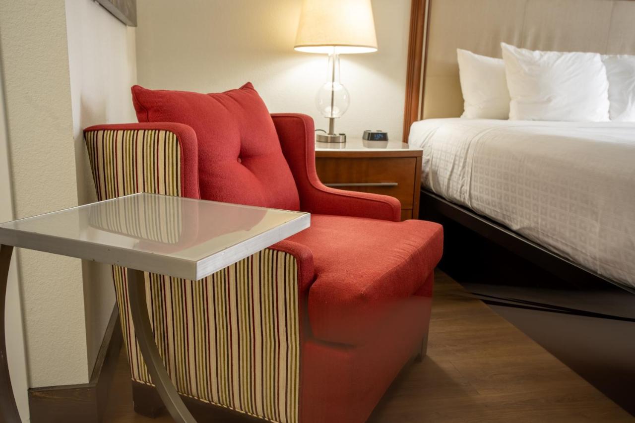 Riverfront Inn Roseburg Ngoại thất bức ảnh