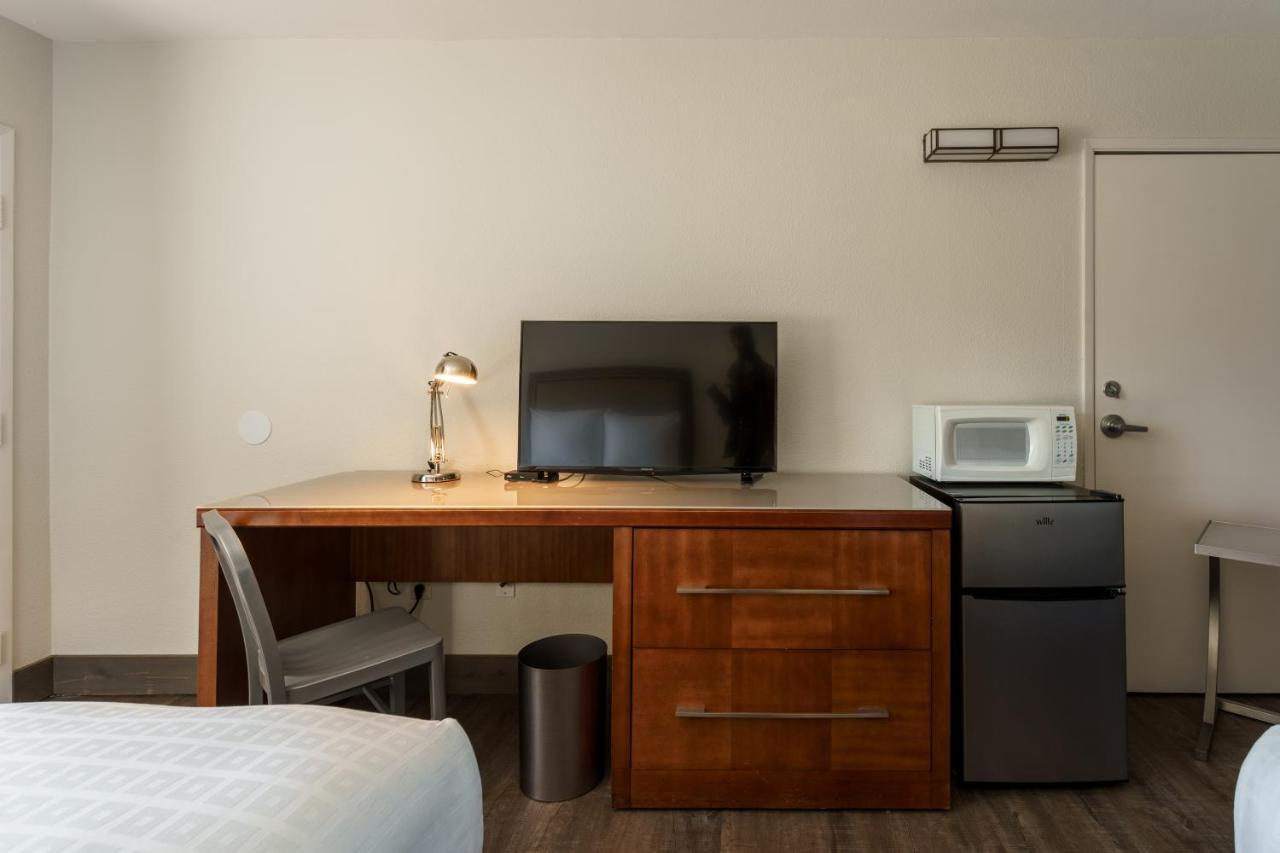 Riverfront Inn Roseburg Ngoại thất bức ảnh