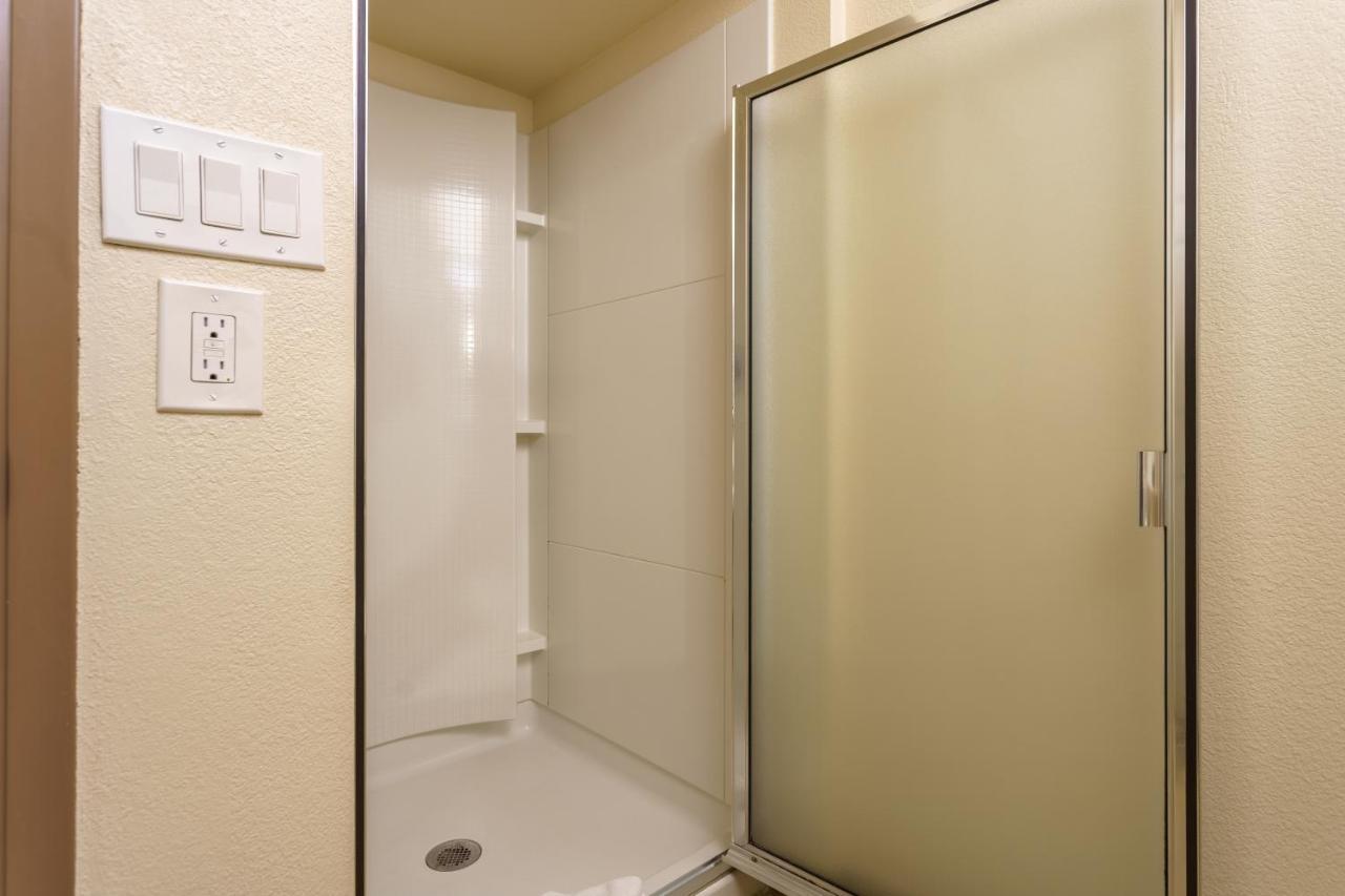 Riverfront Inn Roseburg Ngoại thất bức ảnh
